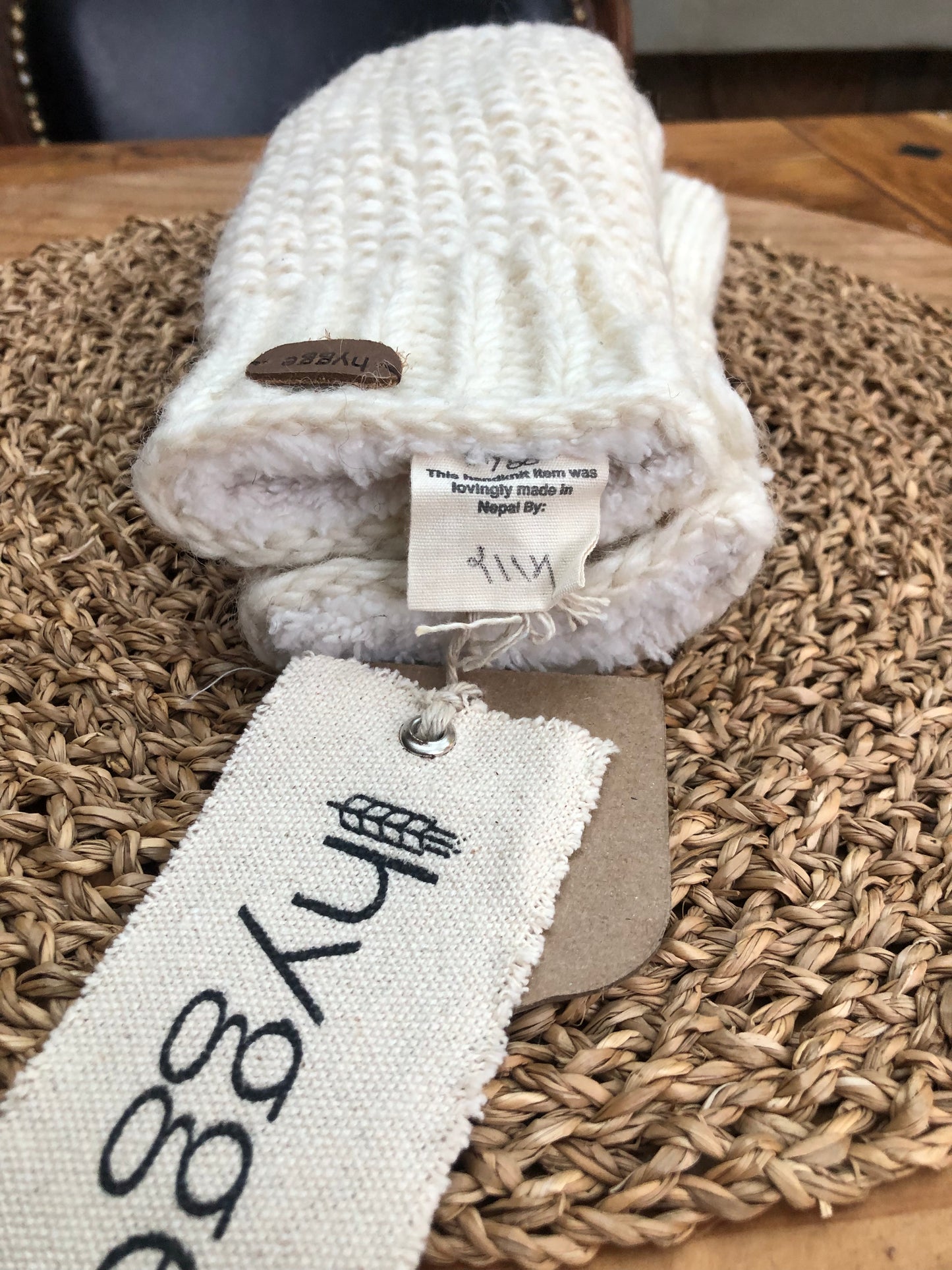 Paris Mittens
