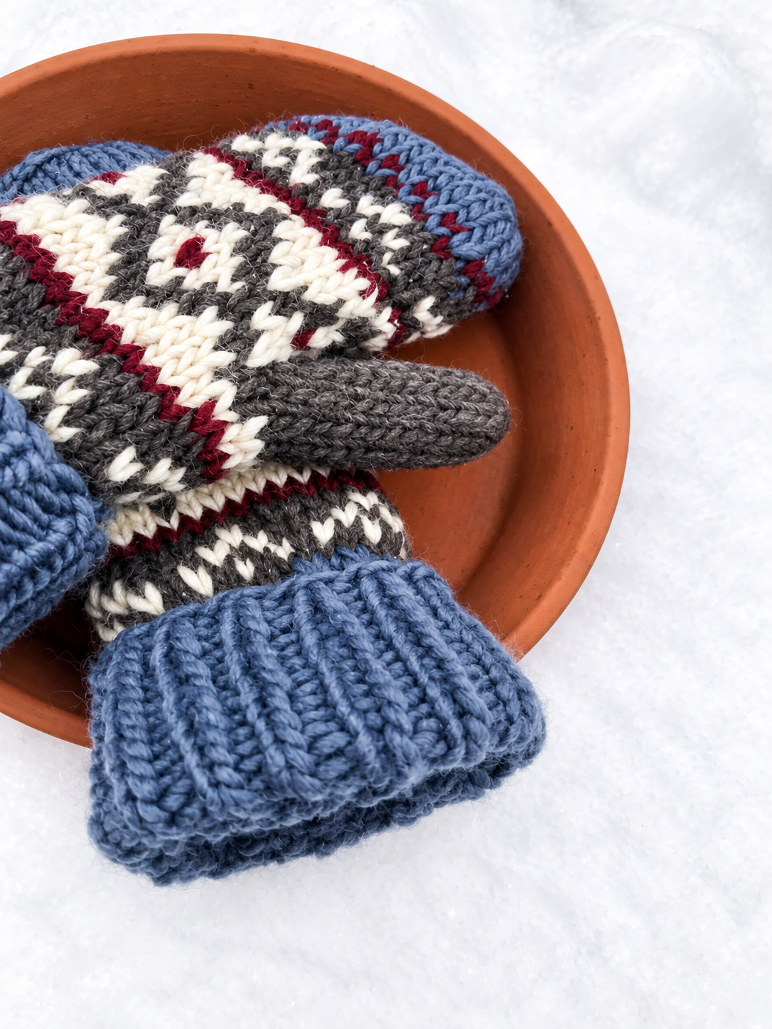 Revelstoke Mittens