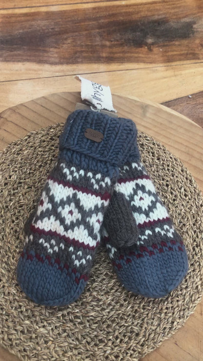 Revelstoke Mittens