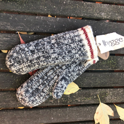 Cabin Mittens