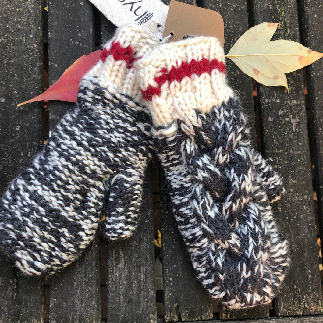 Heritage Cable Mittens